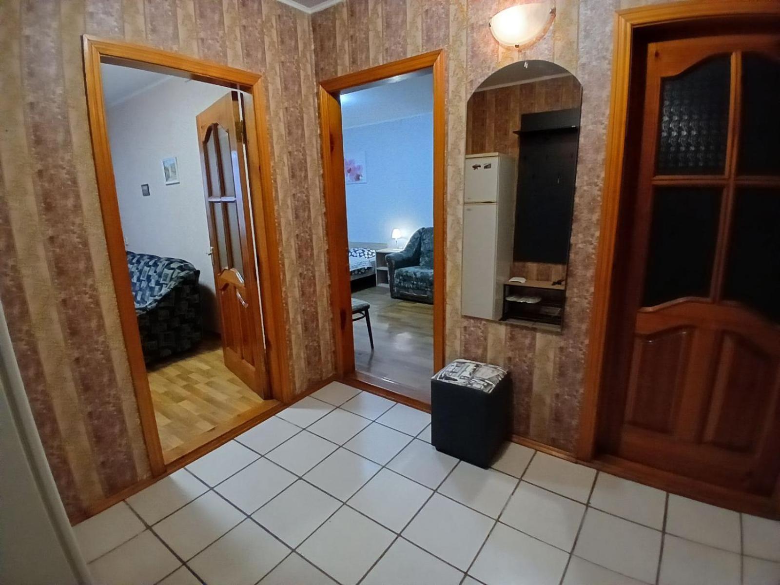 Квартира Біля Залізничного Вокзалу Vinnicja Kültér fotó